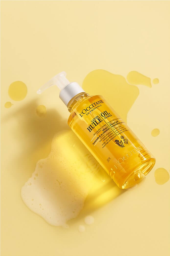 L'occitane Essential Cleanser Oil To Milk Make Up Remover 30 ml. ทำความสะอาดอย่างมีประสิทธิภาพ มอบผิวที่เนียนนุ่ม เปล่งประกายอย่างสุขภาพดี  ล้างเครื่องสำอางกันน้ำและสิ่งสกปรกตกค้างจากมลภาวะและความมันส่วนเกินได้อย่างอ่อนโยน  ผิวเนียนนุ่ม เต่งตึงยิ่งขึ้น