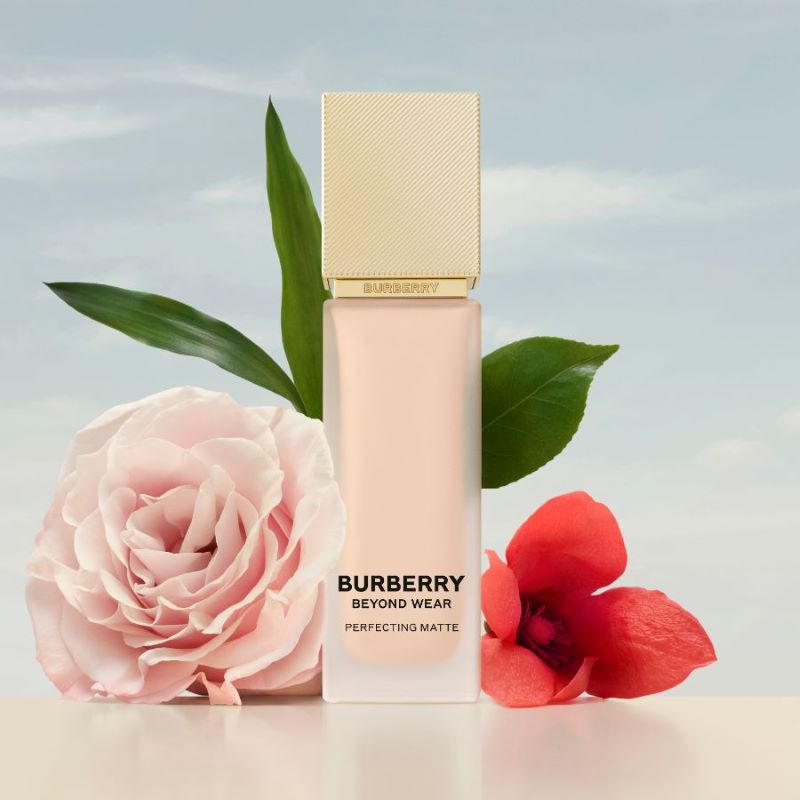 BURBERRY Beyond Wear Perfecting Matte, รองพื้น BURBERRY ,burberry ราคา, #รีวิวรองพื้น, ขายBURBERRY Beyond Wear Perfecting Matte ขนาดทดลอง 5 ml , ขาย BURBERRY